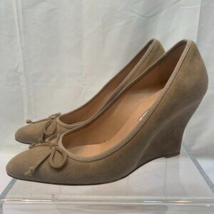 Oscar de La Renta SZ 5.5 Suede Light Tan Wedge shoes